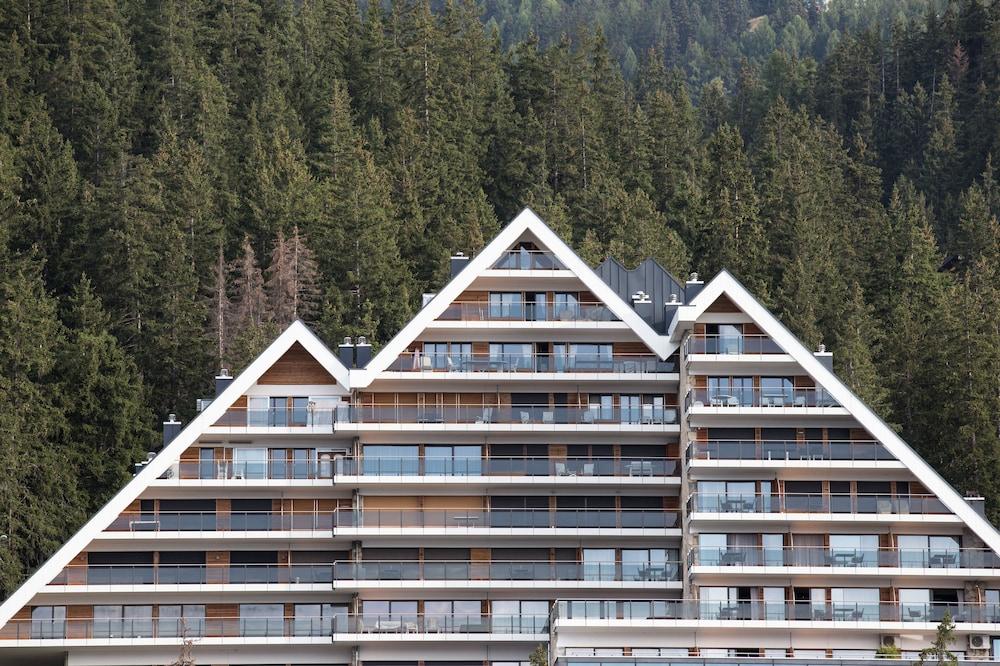 Crans Ambassador Ξενοδοχείο Εξωτερικό φωτογραφία